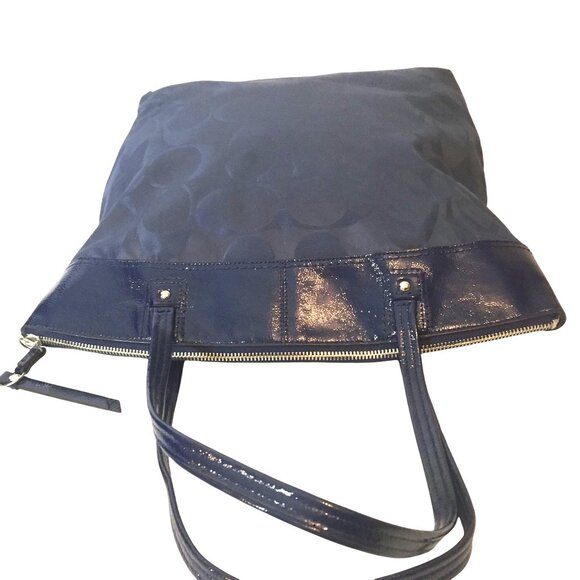Coach Laura Signature Tote Navy Blue Textile & Patent Leather Large 12 X 12 - Picture 8 of 10